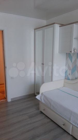 4-к. квартира, 76,2 м², 8/9 эт.