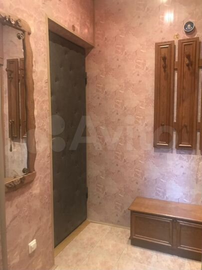 4-к. квартира, 90 м², 1/2 эт.