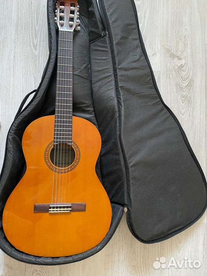 Гитара Yamaha cs 40
