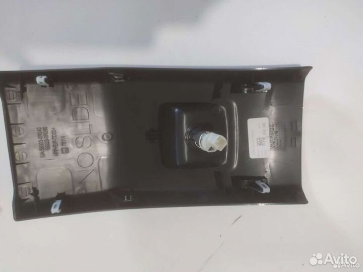 Toyota rav4 40 задняя часть консоли