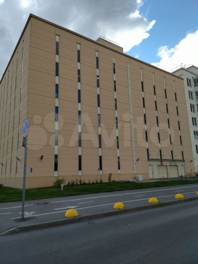 Машиноместо, 15 м²