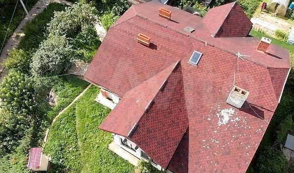 Коттедж 385 м² на участке 10 сот.