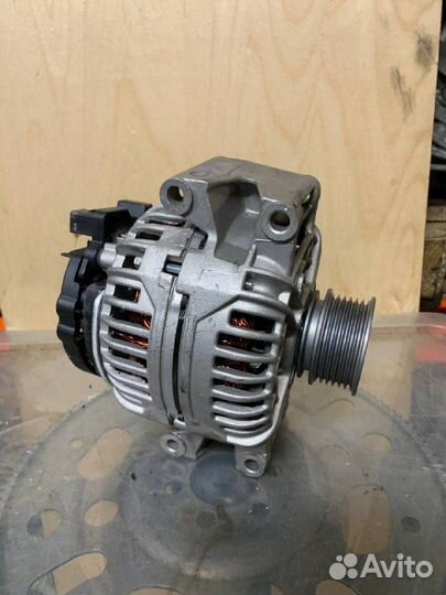 Генератор на Audi A4 A5 Q5 1.8L 2.0L CDN CDH