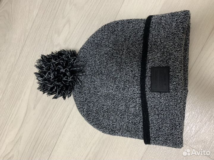 Мужская шапка