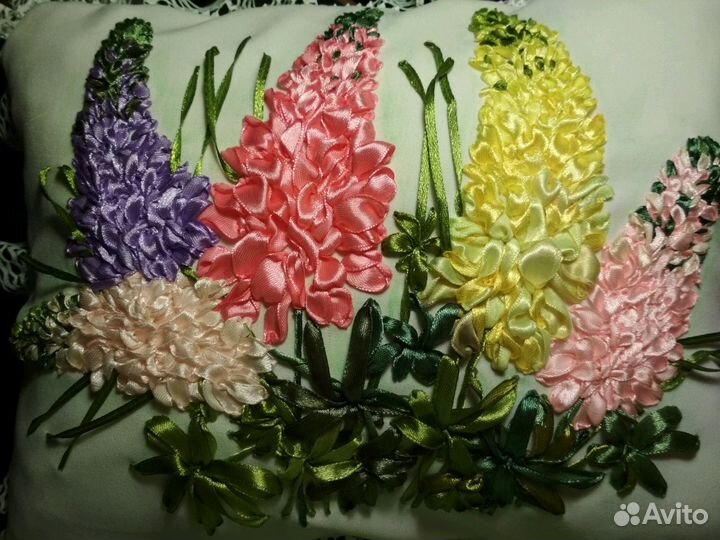 Подушка декоративная,вышитая лентами, под заказ