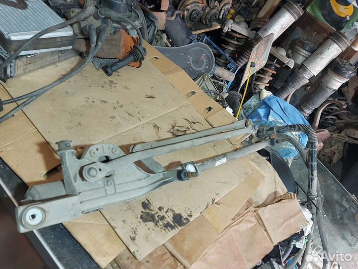 Трапеции дворников с моторчиком для Ford Focus 2