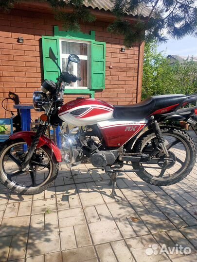 Продам мопед Мотоленд