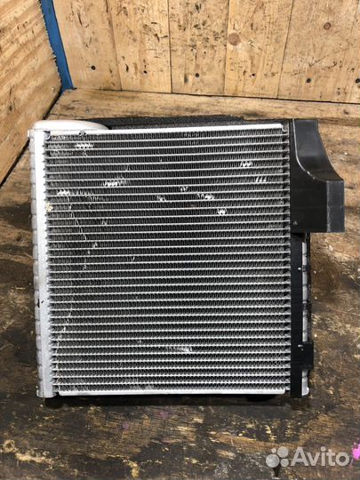 Испаритель кондиционера VW Passat B6 128010