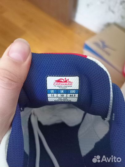 Мужские кроссовки mizuno