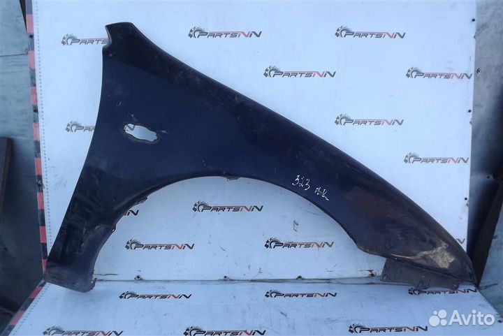 Крыло переднее правое Мазда 323 ва