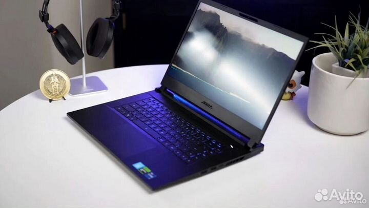 Gigabyte Aorus 17 RTX 4070 / i7-13700H / 2K 240Hz