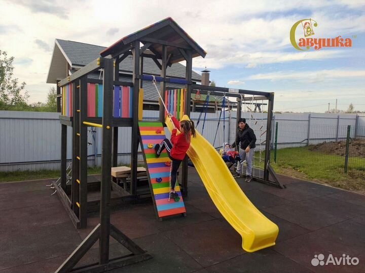 Детская уличная площадка для активных игр
