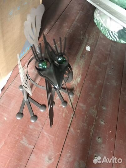 Подставка для цветов металлическая