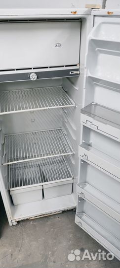 Холодильник бирюса