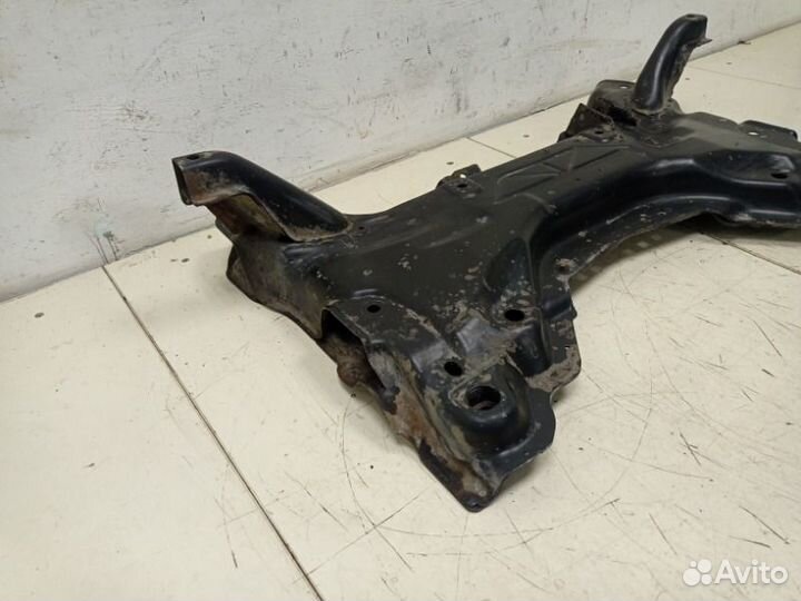 Балка подмоторная (подрамник) передняя Peugeot 307