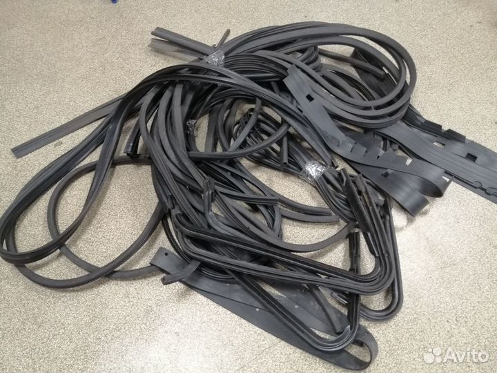 Уплотнители комплект на машину УАЗ 469 / 3151