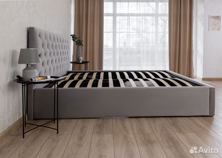 Кровать с мягким изголовьем 200х200 Барокко