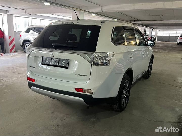 Mitsubishi Outlander 2.4 CVT, 2014, 139 000 км