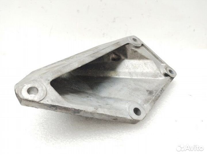 Кронштейн двигателя левый Bmw 5-Series E60 3.0