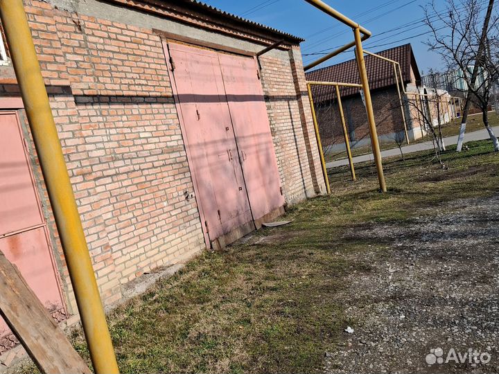 Ворота гаражные металлические