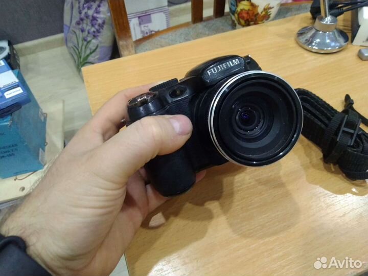 Fujifilm S2500HD