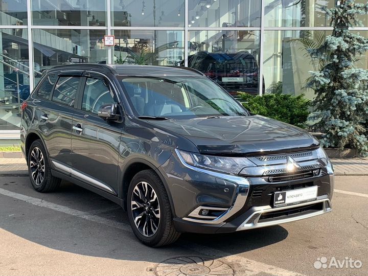 Mitsubishi Outlander 2.4 CVT, 2022, 23 973 км