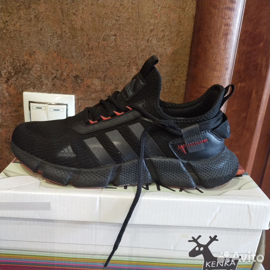 Кроссовки adidas