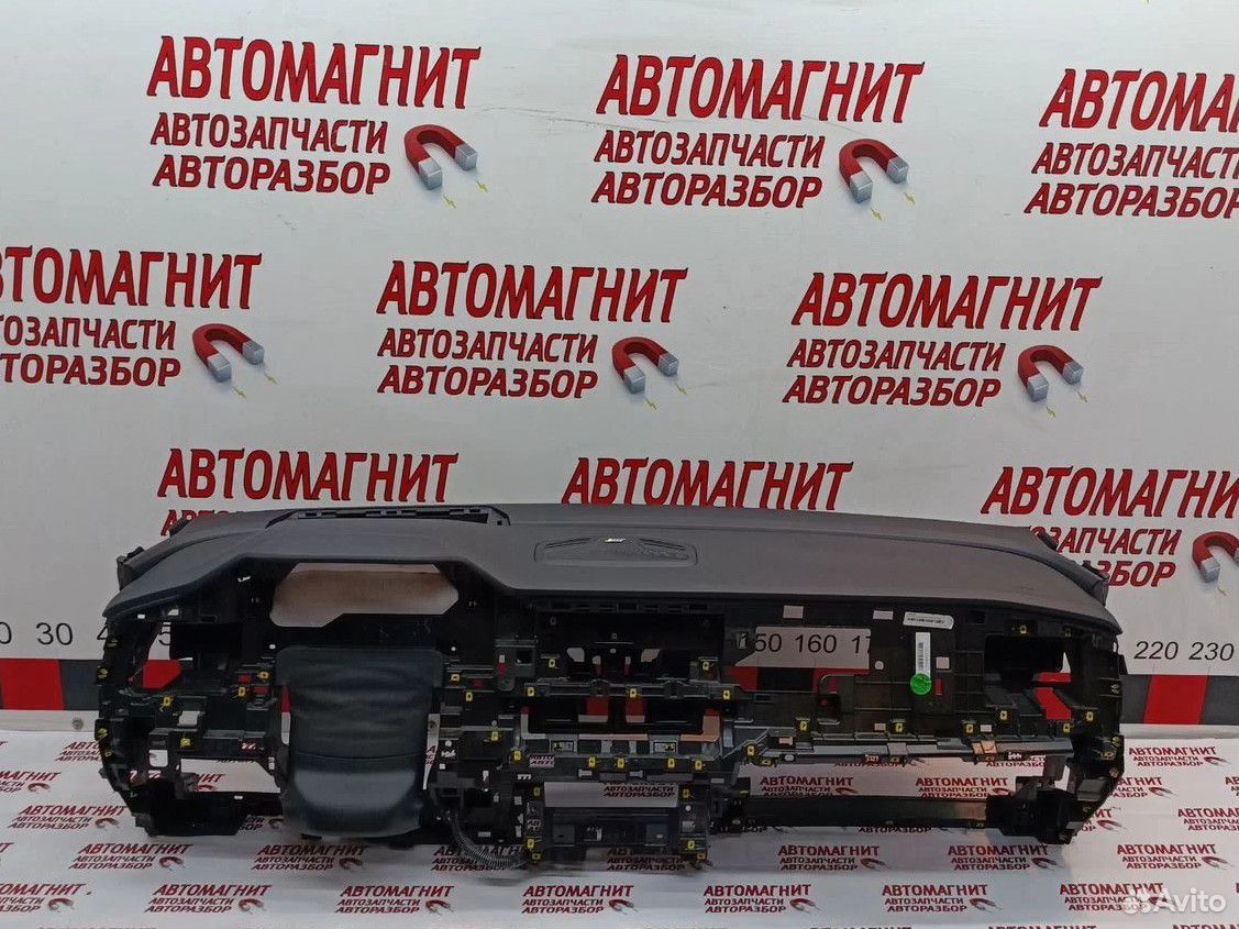 Панель парприз торпедо Джили Монжаро