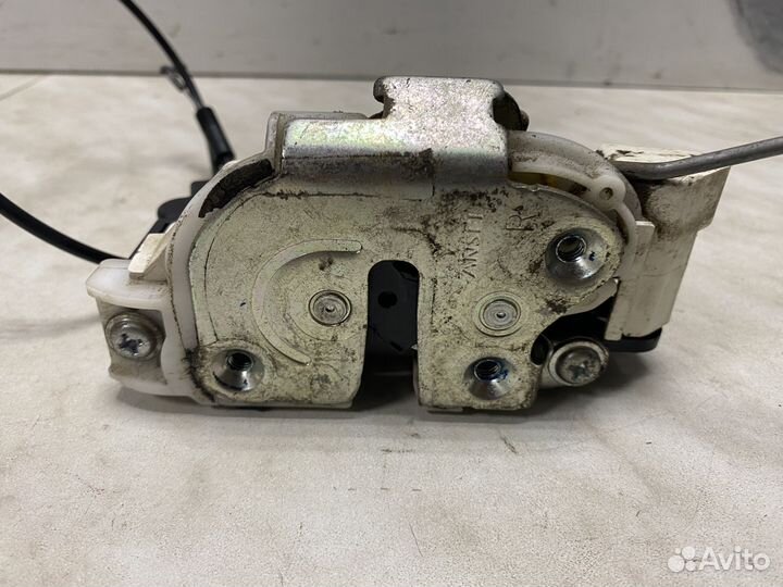 Замок передней правой двери Mitsubishi Lancer 9