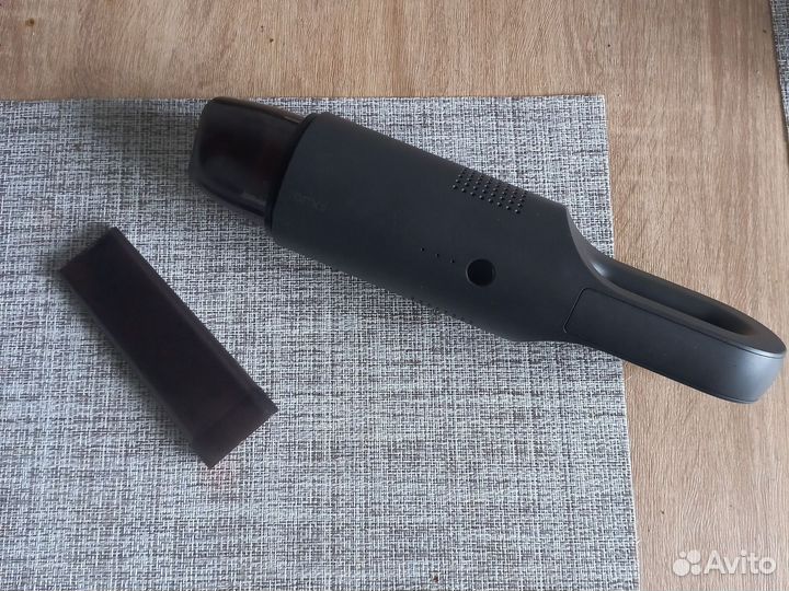 Автомобильный пылесос xiaomi