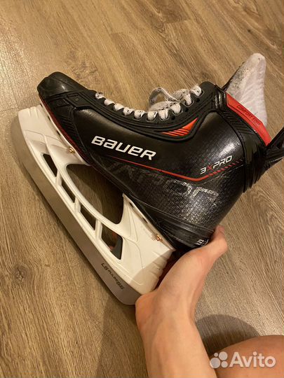 Хоккейные коньки bauer vapor 3x pro 8,5 fit 1