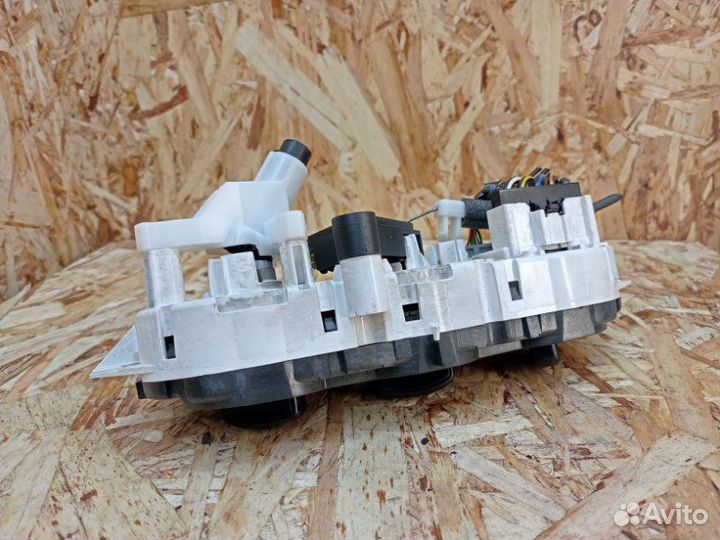 Блок управления отопителем Ford Focus 2 1.6