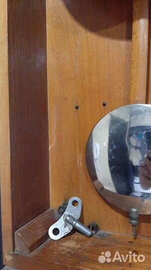 Старинные настенные часы СССР