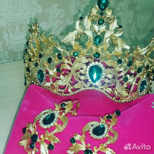 Короны на прокат,свадебные аксессуары для невест и