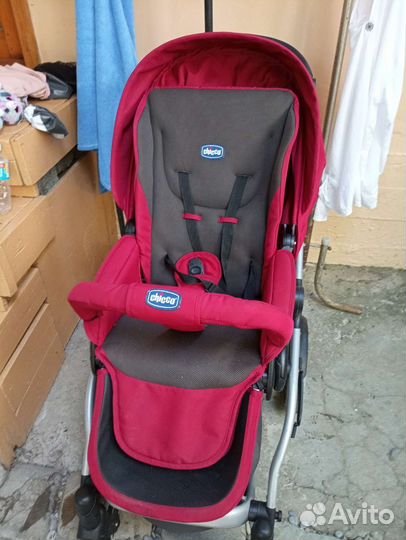 Прогулочная коляска