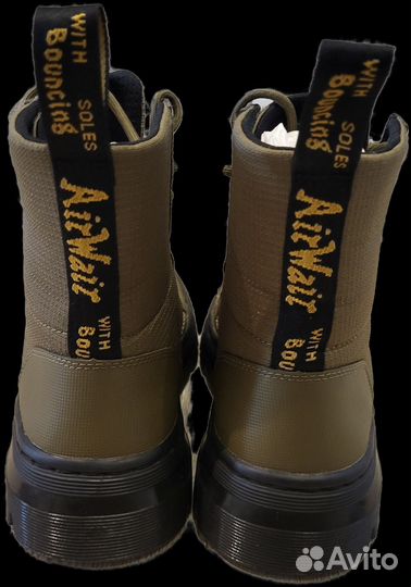 Dr Martens Combs 8 eye boots in khaki