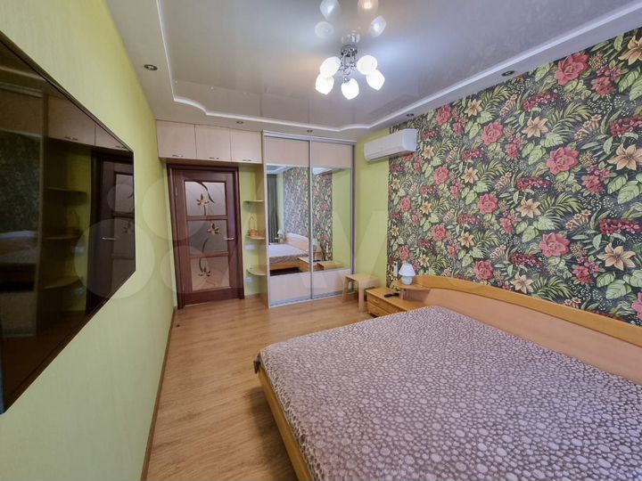 2-к. квартира, 74 м², 12/14 эт.