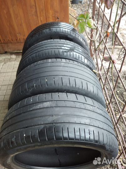 Pirelli P Zero Sports CAR 245/45 R20