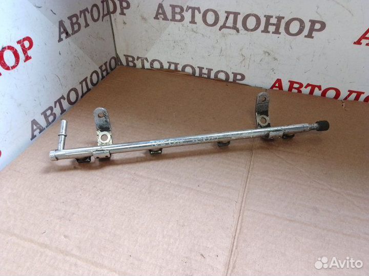 Топливная рампа Dodge Neon 2.0 1998