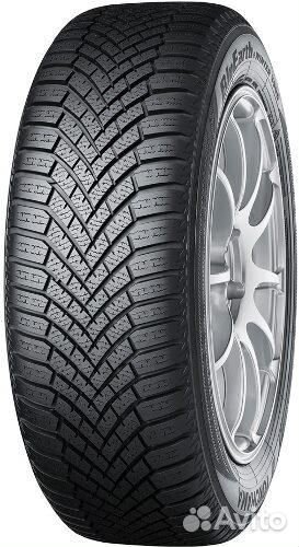Yokohama BluEarth Winter V906 285/35 R22 106W