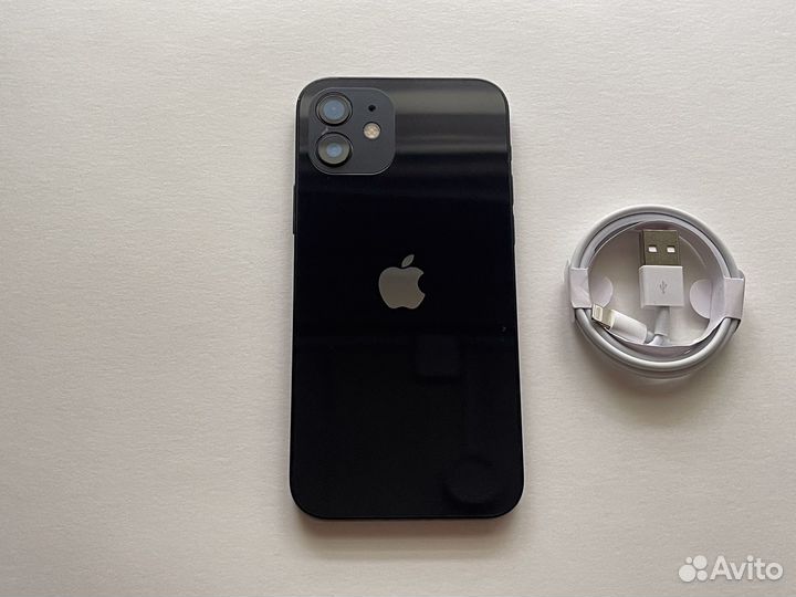 iPhone 12, 64 ГБ