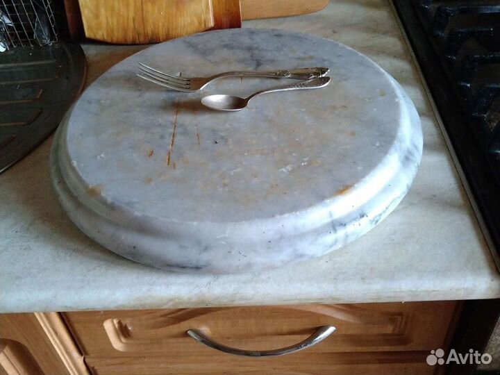 Диск мраморный,доска разделочная,гнет для засолки