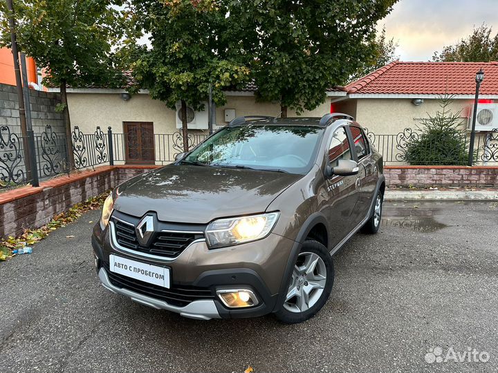Renault Logan Stepway 1.6 МТ, 2018, 81 000 км
