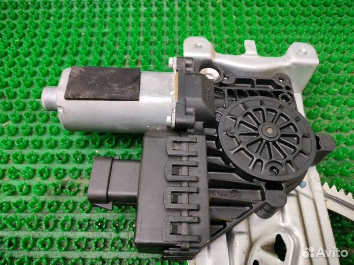 Стеклоподъемник передний правый Opel Astra H