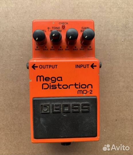 Гитарная педаль Boss Mega Distortion