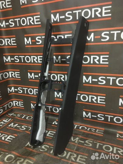 Консоль между сидений Volkswagen Touareg 7L BMV