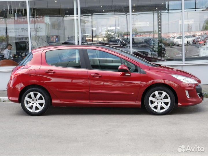 Peugeot 308, 2010