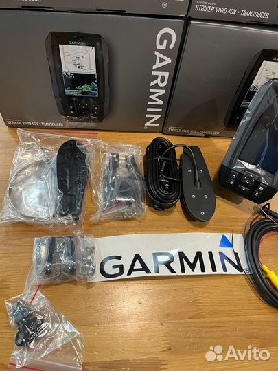 Эхолот Garmin Striker Vivid 4cv GT20