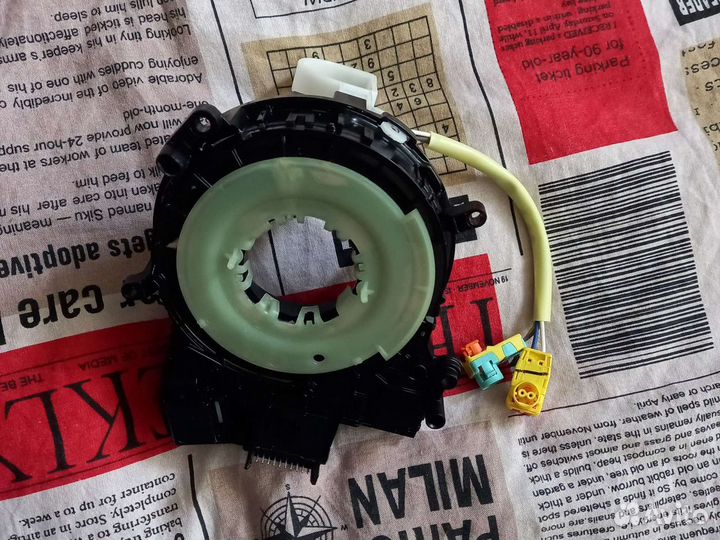 Под рулевой шлейф,часовая пружина,оригинал Ford