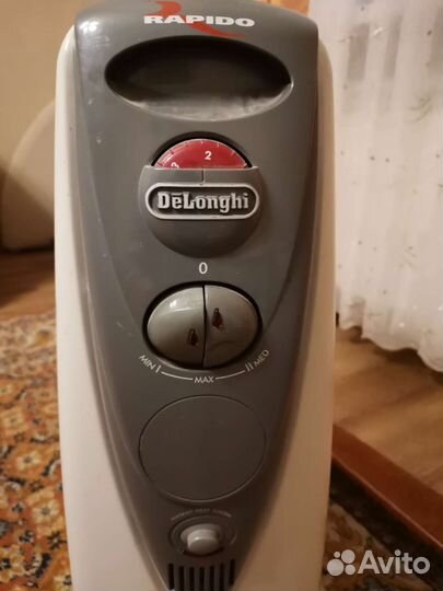 Масляный обогреватель DeLonghi